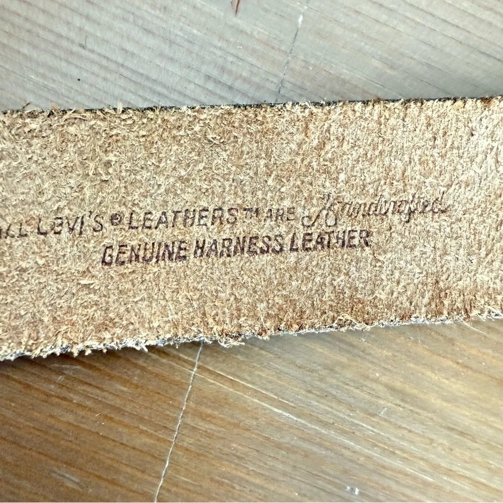Vintage Belt Buckle & Belt Levi Strauss & Co Original Riveted Brass Tone Sz 28